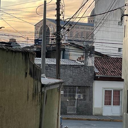 Hospedagem Mae Aparecida - Casa Bagian luar foto