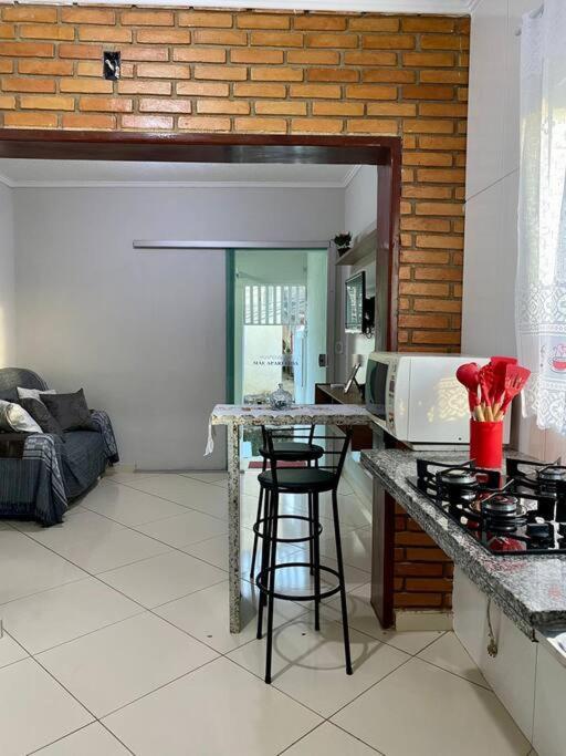 Hospedagem Mae Aparecida - Casa Bagian luar foto